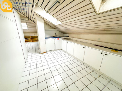 Sierre - bureau loft aux combles avec ample terrasse - Gobet image 8