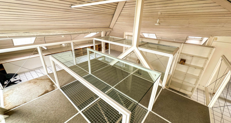 Sierre - bureau loft aux combles avec ample terrasse - Gobet image 6