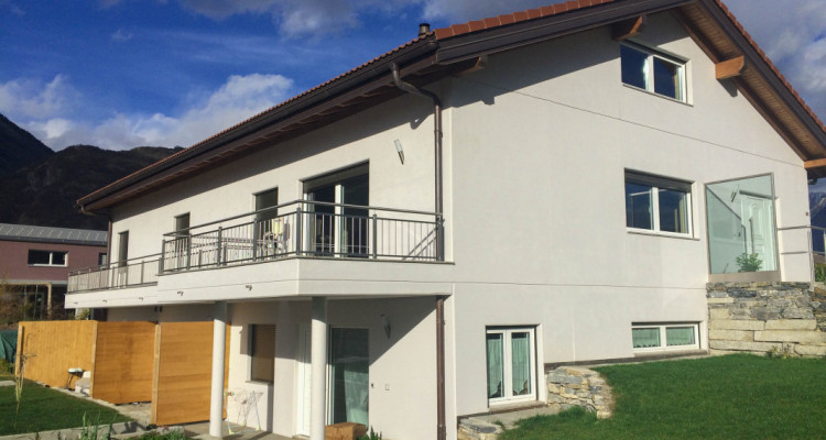 Ardon - Spacieuse villa avec 4 logements, idéale pour famille ou investisseur image 1