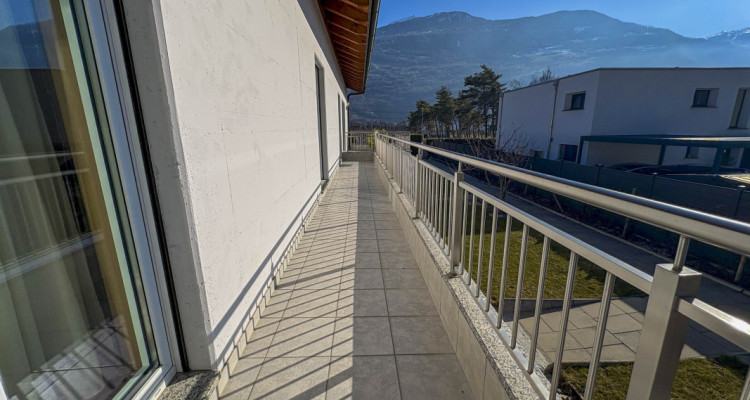 Ardon - Spacieuse villa avec 4 logements, idéale pour famille ou investisseur image 4