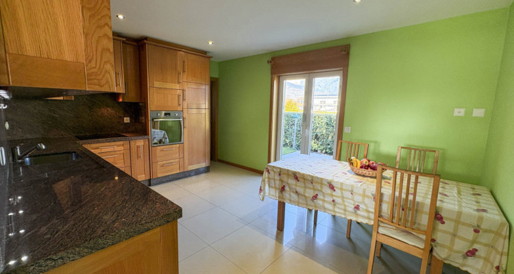 Ardon - Spacieuse villa avec 4 logements, idéale pour famille ou investisseur image 8