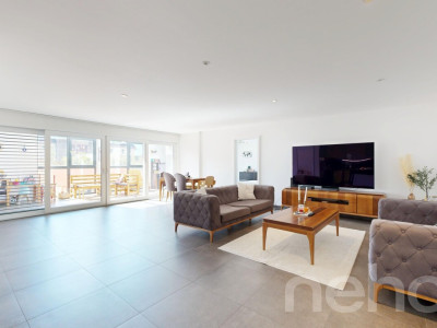 Grand 5,5p de 200 m² + Terrasses ? Idéal Investisseurs ou Bi-familial image 2