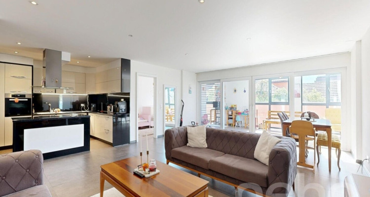 Grand 5,5p de 200 m² + Terrasses ? Idéal Investisseurs ou Bi-familial image 1