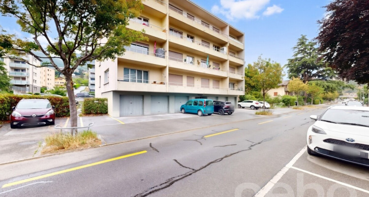 Appartement 3.5 pièces avec fort potentiel à Sierre image 1
