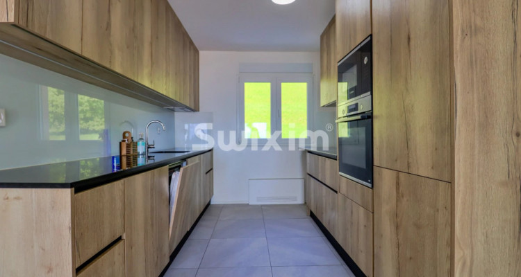 Exclusivité ! Appartement de 4.5 pièces avec vue sur le Lac ! image 3