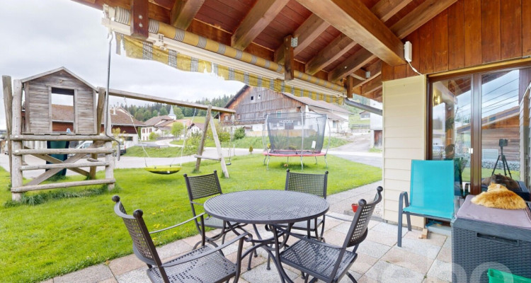 Maison 6.5 p. impeccable avec mezzanine et grand jardin image 7