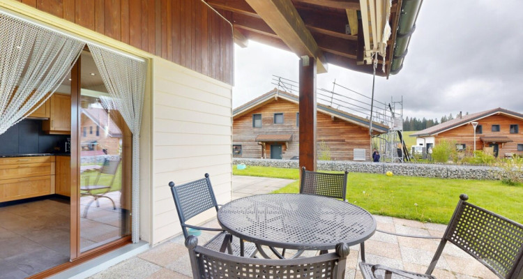 Maison 6.5 p. impeccable avec mezzanine et grand jardin image 8