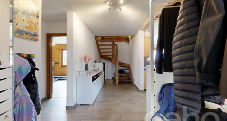 Maison 6.5 p. impeccable avec mezzanine et grand jardin image 12