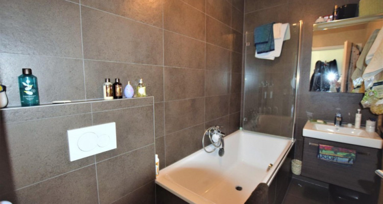 Bel appartement moderne de 5 P au coeur de Satigny. image 8