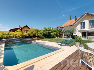 Élégance contemporaine & piscine dans un cadre privilégié image 1