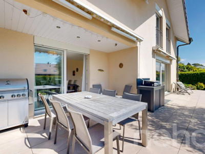 Élégance contemporaine & piscine dans un cadre privilégié image 8