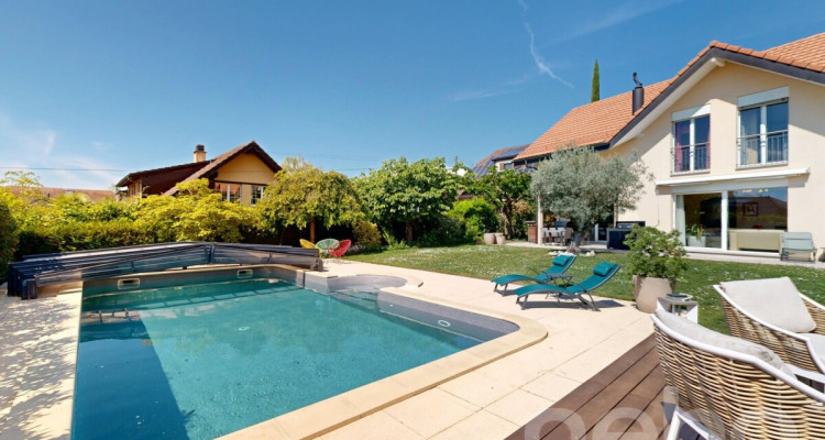 Élégance contemporaine & piscine dans un cadre privilégié image 1