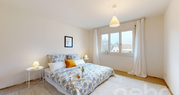Lichtdurchflutete 5.5-Zimmer-Dachmaisonette mit Galerie image 7