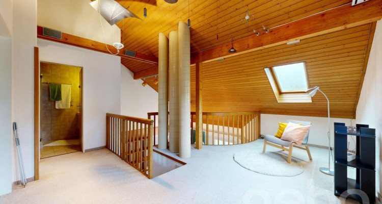 Lichtdurchflutete 5.5-Zimmer-Dachmaisonette mit Galerie image 8