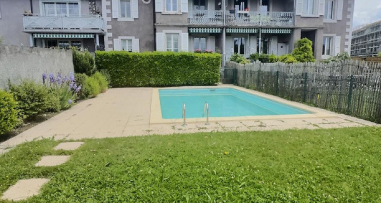 Superbe appartement en viager occupé sans rente avec piscine et vue Lac image 2