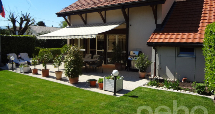 Belle villa familiale avec jardin arboré et studio indépendant image 12