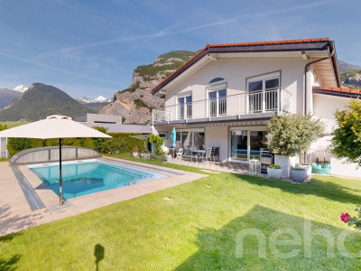 Superbe Villa 6.5 de 190m² avec piscine récente & jardin image 1