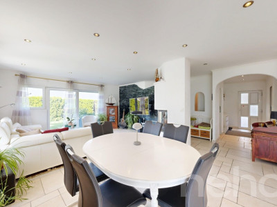 Superbe Villa 6.5 de 190m² avec piscine récente & jardin image 4