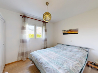 Superbe Villa 6.5 de 190m² avec piscine récente & jardin image 7