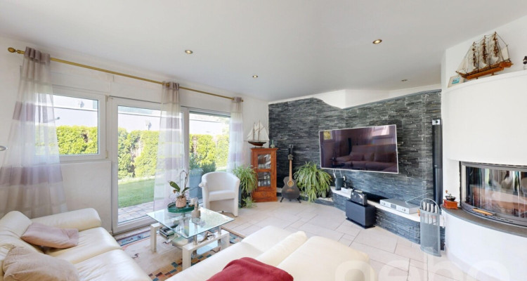 Superbe Villa 6.5 de 190m² avec piscine récente & jardin image 5