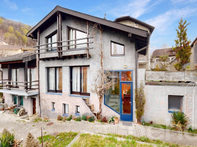 Maison atypique avec atelier indépendant et beau potentiel à Savièse image 1