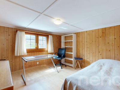 Grosszügige 5.5 Zimmer Wohnung mit Bündner Charme in Uors image 9