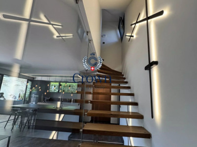 The comfort of a house, the elegance of a triplex image 2
