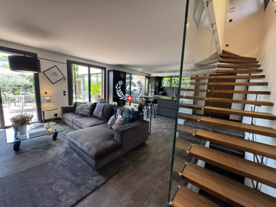 The comfort of a house, the elegance of a triplex image 11