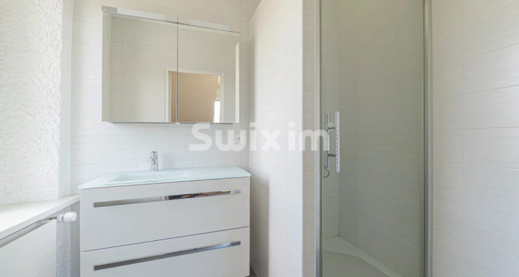 Stunning apartment renovated in 2026 image 5