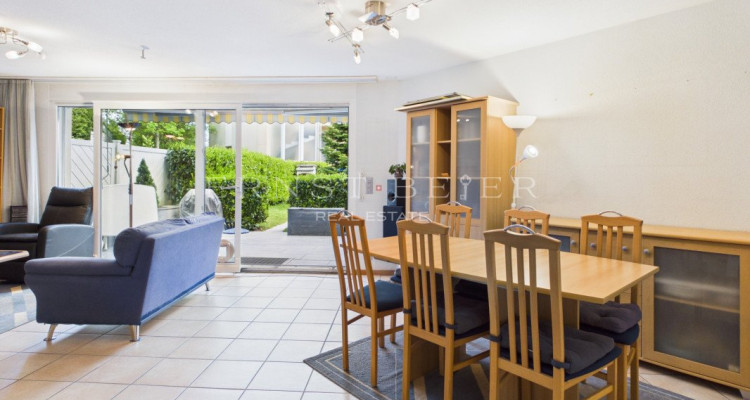 Magnifique triplex avec jardin privatif, environnement calme et verdoyant image 3
