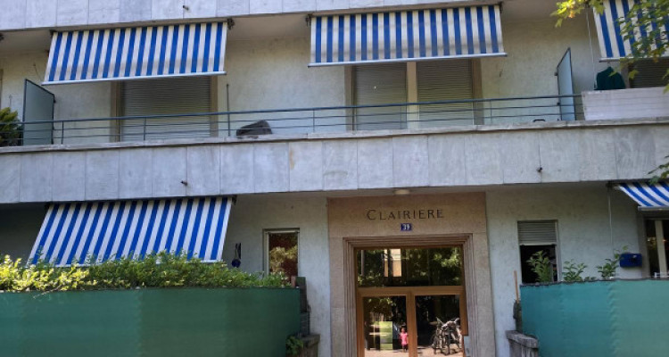 Charmant 3 pièces avec balcon à Champel – 1206 Genève image 6