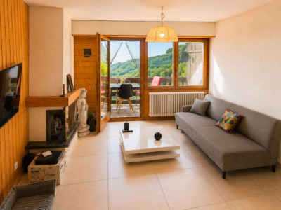 Duplex avec vue dégagée à Sainte Croix image 1
