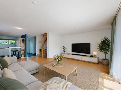 Appartement duplex comme une maison de 4.5 pièces avec jardin image 2