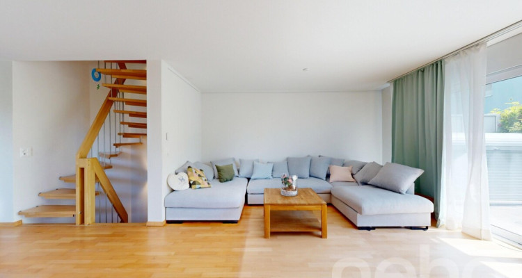 Appartement duplex comme une maison de 4.5 pièces avec jardin image 3