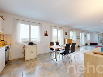 Lichtdurchflutete 1.5-Zimmerwohnung mit Weitsicht in Kriens image 1