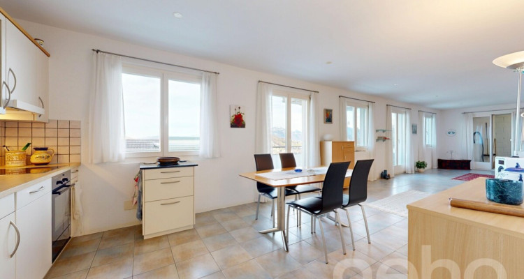 Lichtdurchflutete 1.5-Zimmerwohnung mit Weitsicht in Kriens image 1