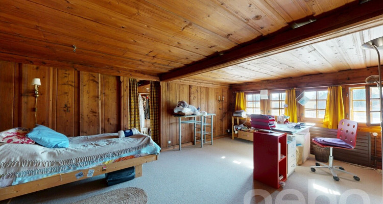 Maison spacieuse à fort potentiel dans un cadre paisible image 8