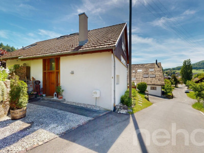 Stilvolles Zuhause mit Galerie, Garten und besonderem Wohnkonzept image 12