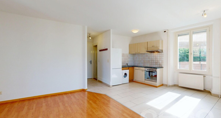 Charmant 2.5 pièces au calme à Clarens ? Idéal investissement image 5