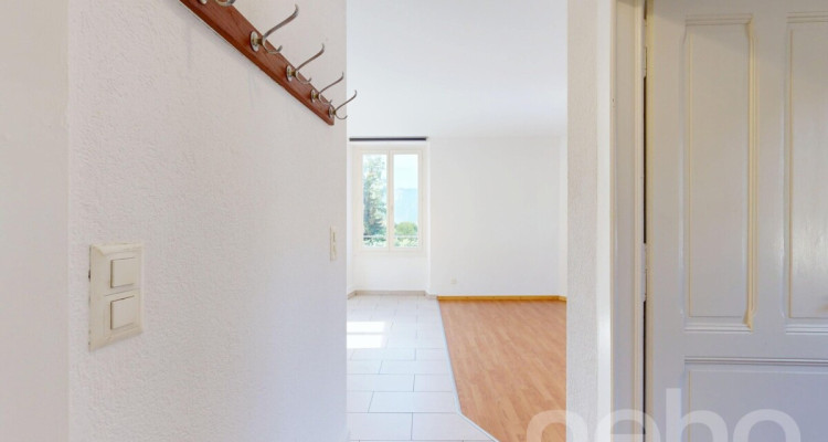 Charmant 2.5 pièces au calme à Clarens ? Idéal investissement image 9
