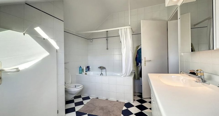 Superbe appartement 4,5 pièces en attique avec terrasse image 7