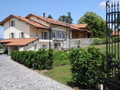 A rare and private retreat in the heart of nature image 2