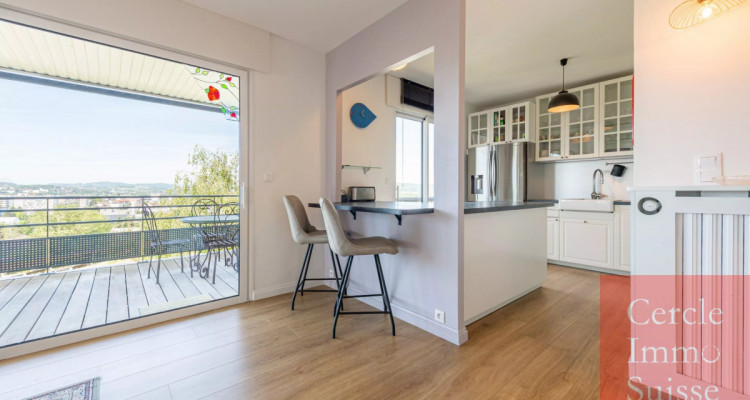 Grand appartement de 182 m² dernier étage vue panoramique Annecy et lac avec très bon diagnostique énergétique image 5