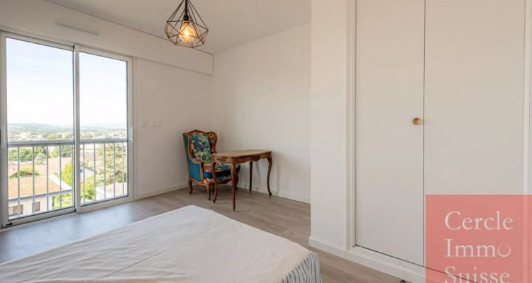 Grand appartement de 182 m² dernier étage vue panoramique Annecy et lac avec très bon diagnostique énergétique image 11
