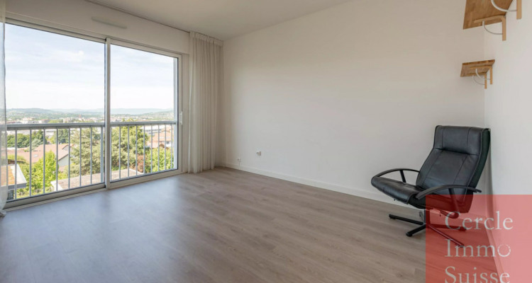 Grand appartement de 182 m² dernier étage vue panoramique Annecy et lac avec très bon diagnostique énergétique image 12