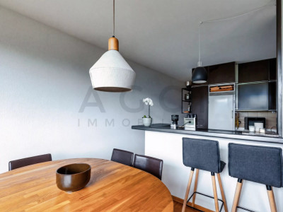 Magnifique appartement traversant à Confignon image 7