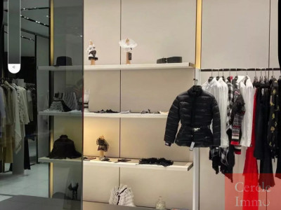 Boutique haut de gamme à vendre au centre-ville de Genève, quartier Rive image 7