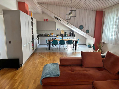 Superbe appartement rénové de 4 pièces à Veyrier image 1