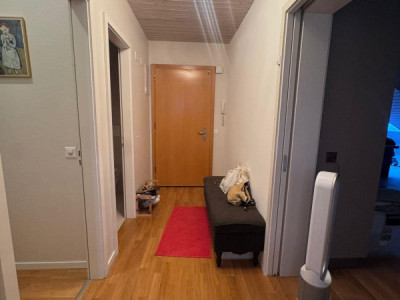 Superbe appartement rénové de 4 pièces à Veyrier image 3