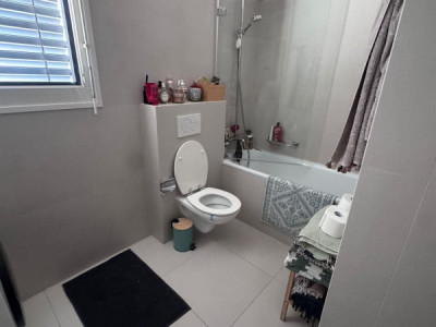 Superbe appartement rénové de 4 pièces à Veyrier image 6